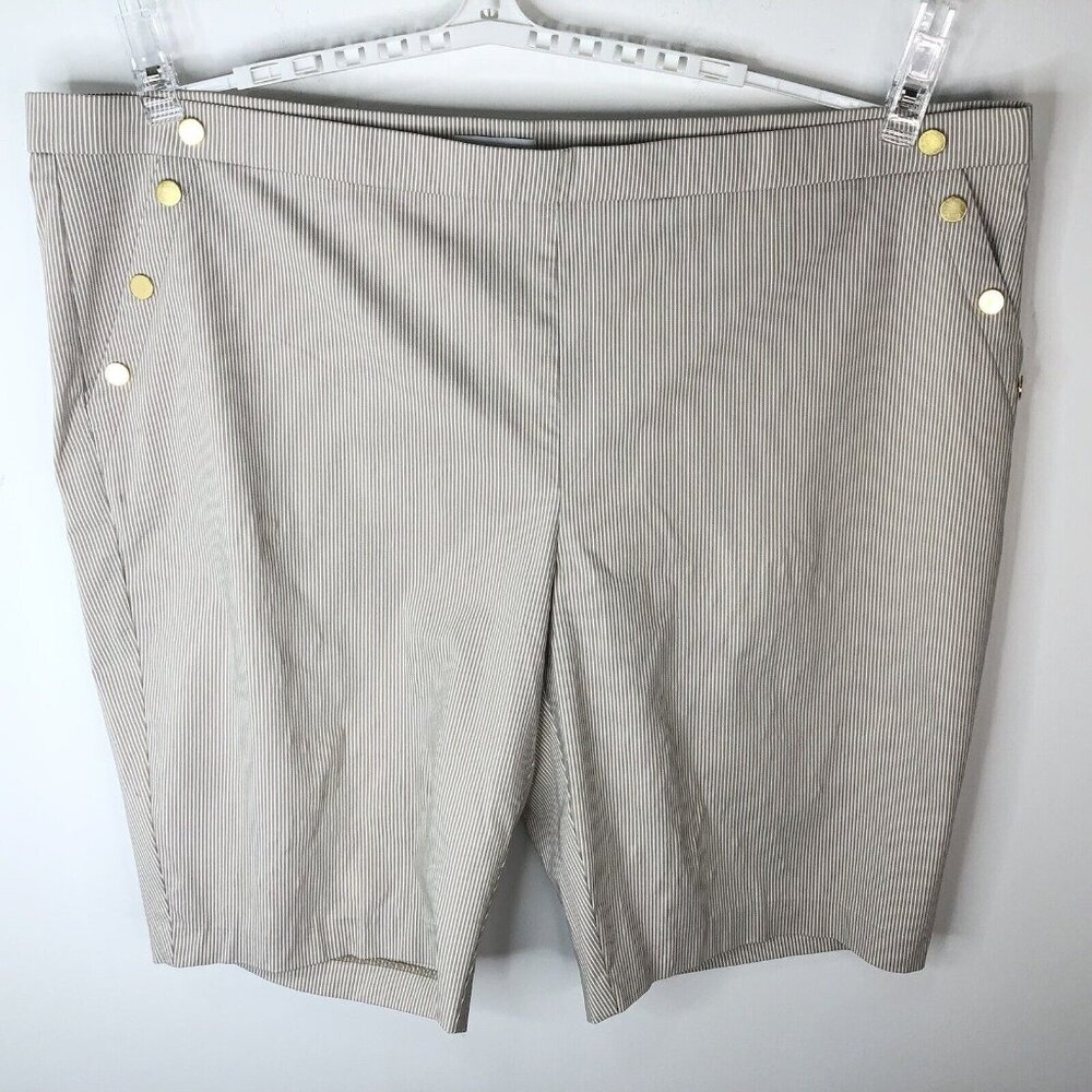 Liz Claiborne Womens Bermuda Shorts Plus 4X Tan Striped Gold Tone Studs **New**